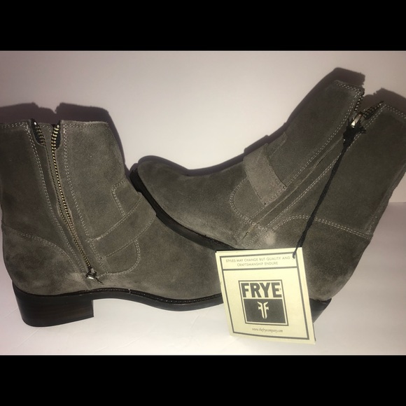 FRYE - HANNAH ENGINEER SMOKE ANKLE BOOT SZ 8.5 - Picture 3 of 8